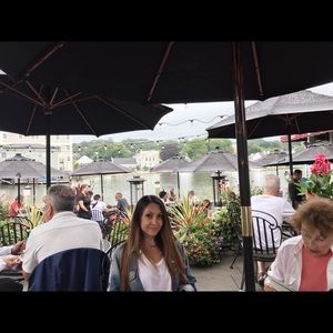 Meet your Posher, Ilana